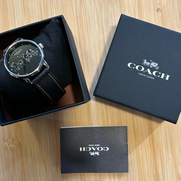 Coach Park Watch With 36mm Black Face With Gunmetal Grey Carriage - Picture 5 of 5